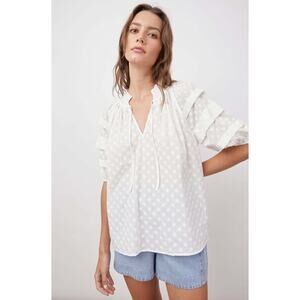 RAILS Paris White Embroidered Daisies Top Size Medium